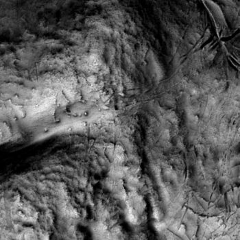 The same burial mounds, as seen in the image above, in lidar, showing its utility in upland landscapes for identifying and mapping subtle earthwork features.  © Copyright ARS Ltd 2021.