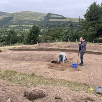 Archaeologists on site at Ad Gefrin © Copyright ARS Ltd 2022